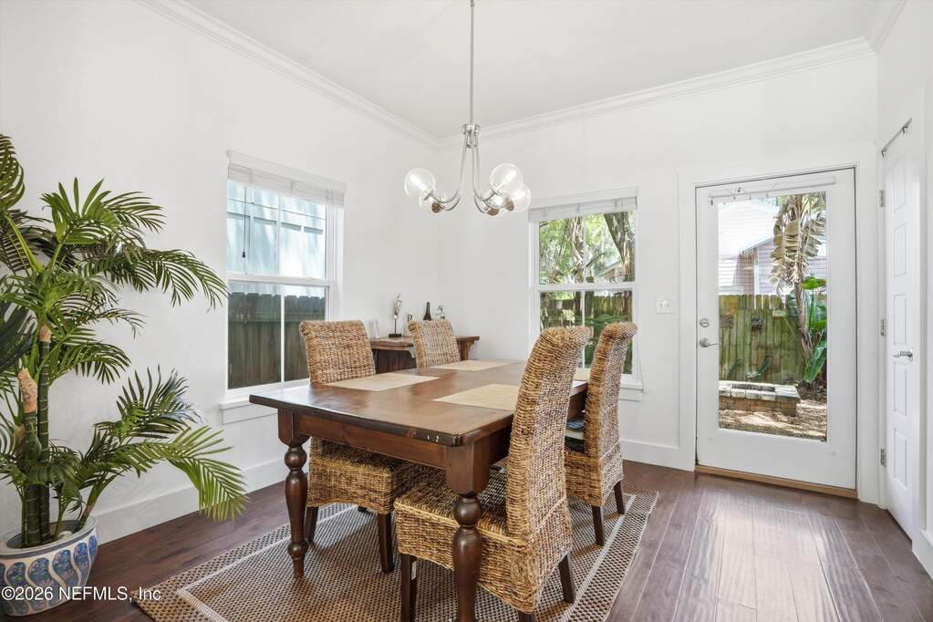 3 Bedroom Single Family Home/House's Image 9