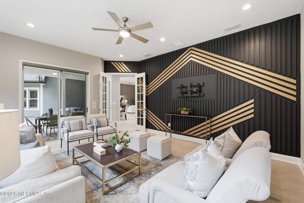 4 Bedroom Single Family Home/House's Image 32