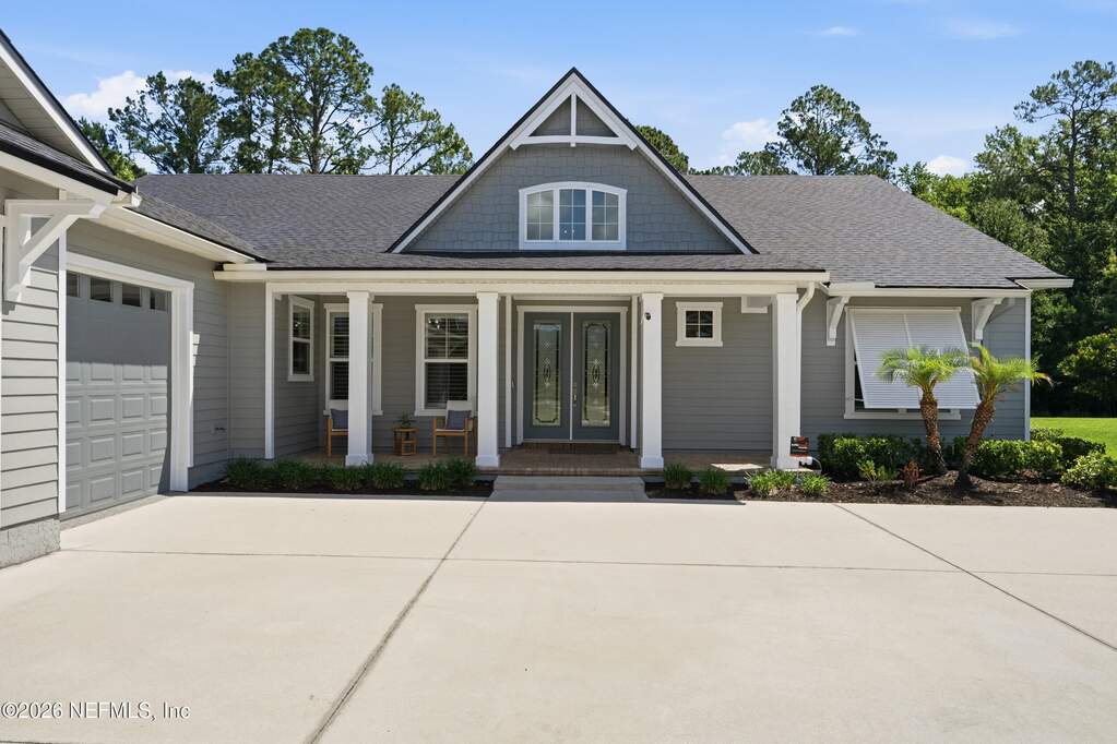 4 Bedroom Single Family Home/House's Image 3