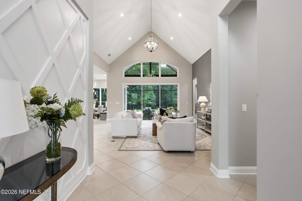 4 Bedroom Single Family Home/House's Image 4