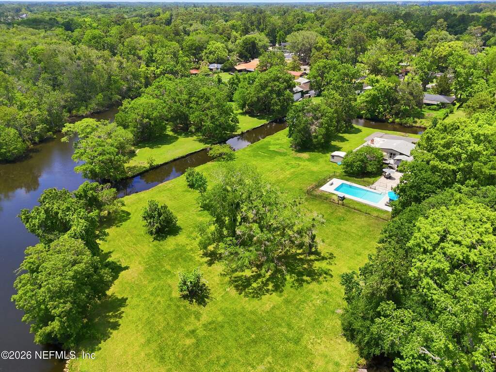 4 Bedroom Single Family Home/House's Image 38