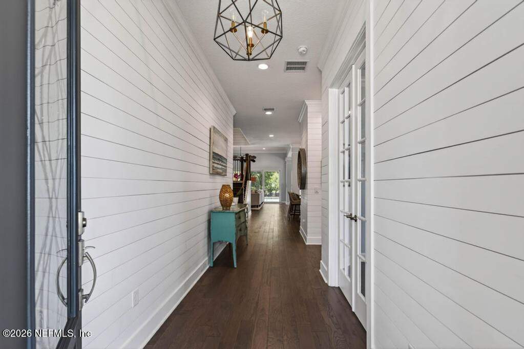 5 Bedroom Single Family Home/House's Image 13