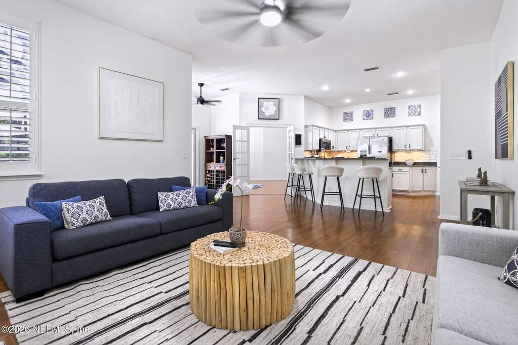 4 Bedroom Single Family Home/House's Image 5