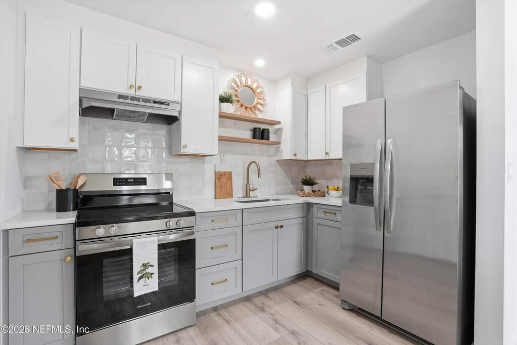 3 Bedroom Single Family Home/House's Image 7