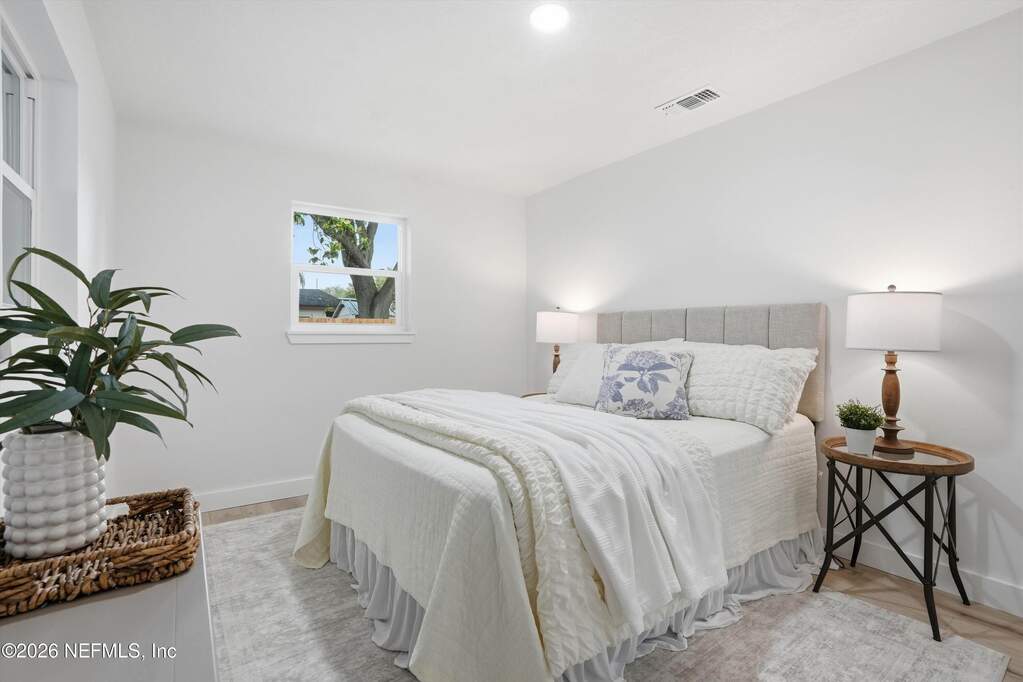 3 Bedroom Single Family Home/House's Image 9