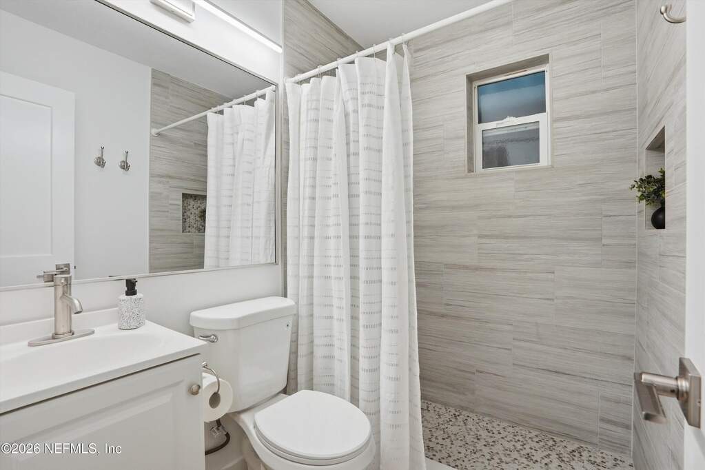 3 Bedroom Single Family Home/House's Image 12