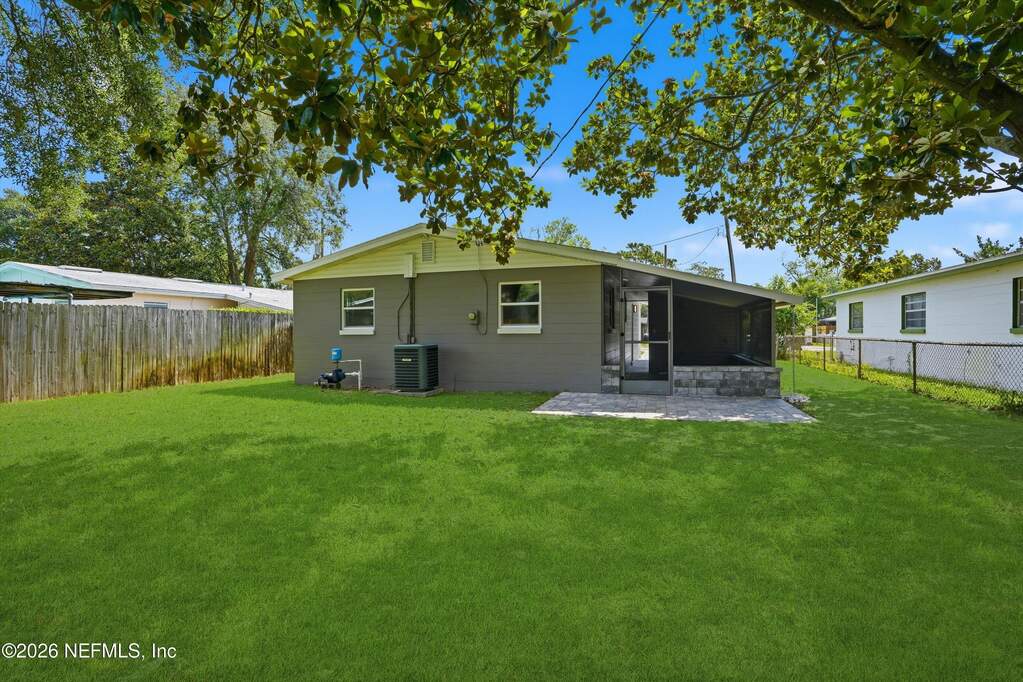 3 Bedroom Single Family Home/House's Image 21