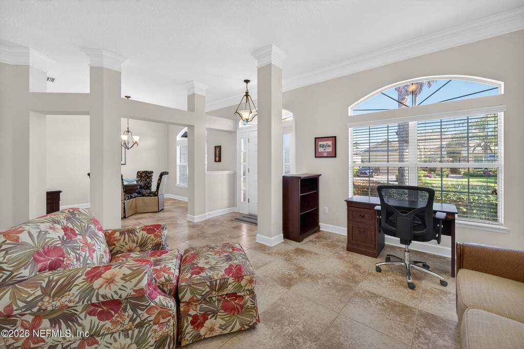 3 Bedroom Single Family Home/House's Image 7