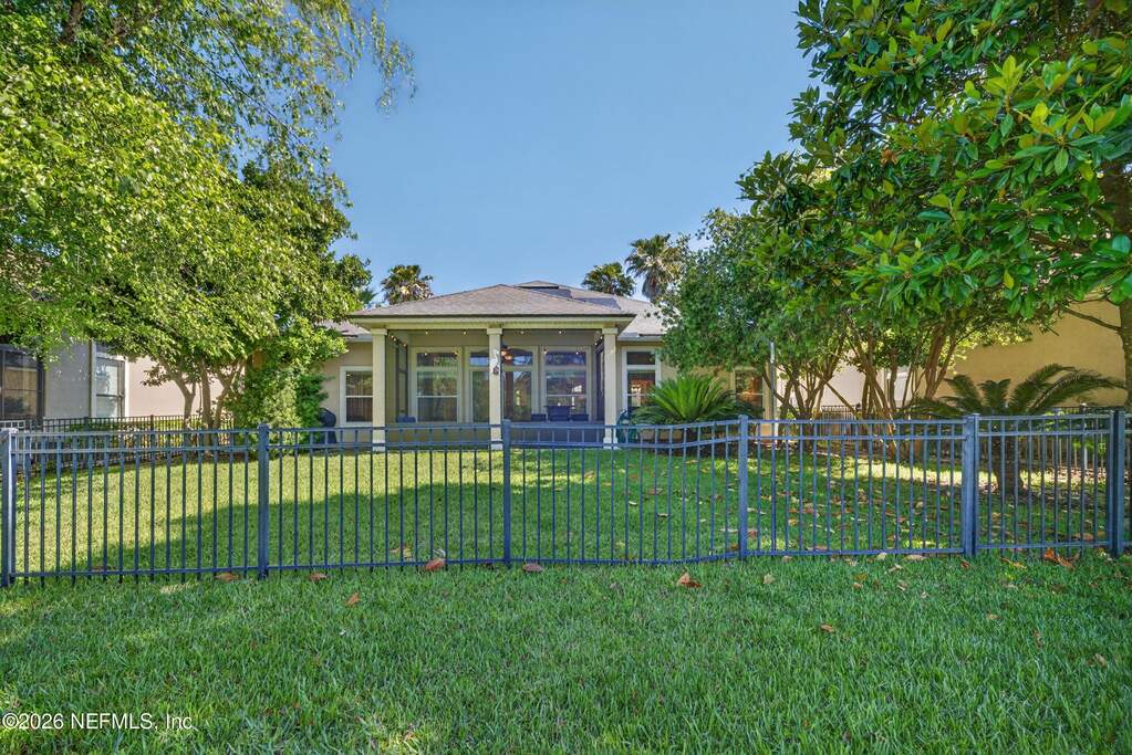3 Bedroom Single Family Home/House's Image 43