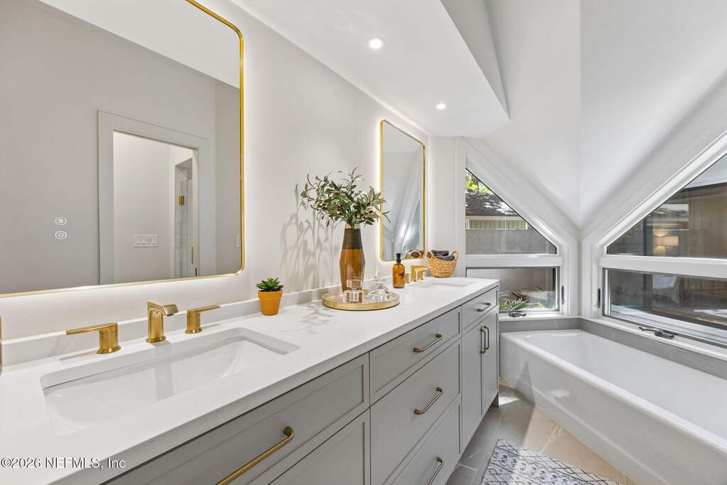 3 Bedroom Single Family Home/House's Image 36