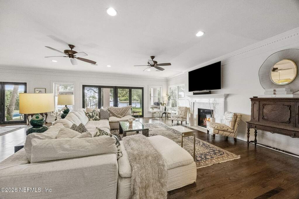 3 Bedroom Single Family Home/House's Image 12