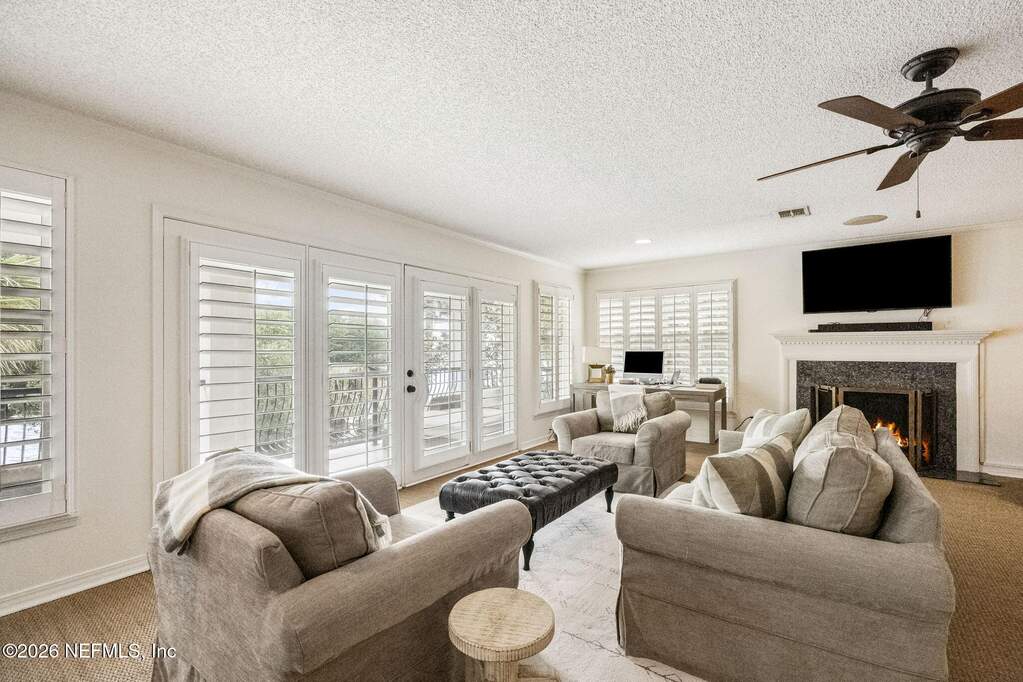 3 Bedroom Single Family Home/House's Image 43