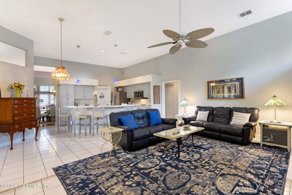 3 Bedroom Single Family Home/House's Image 9