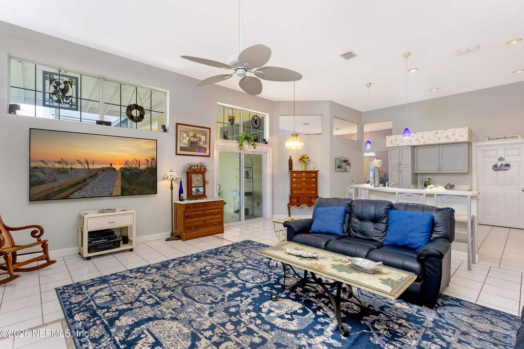 3 Bedroom Single Family Home/House's Image 11