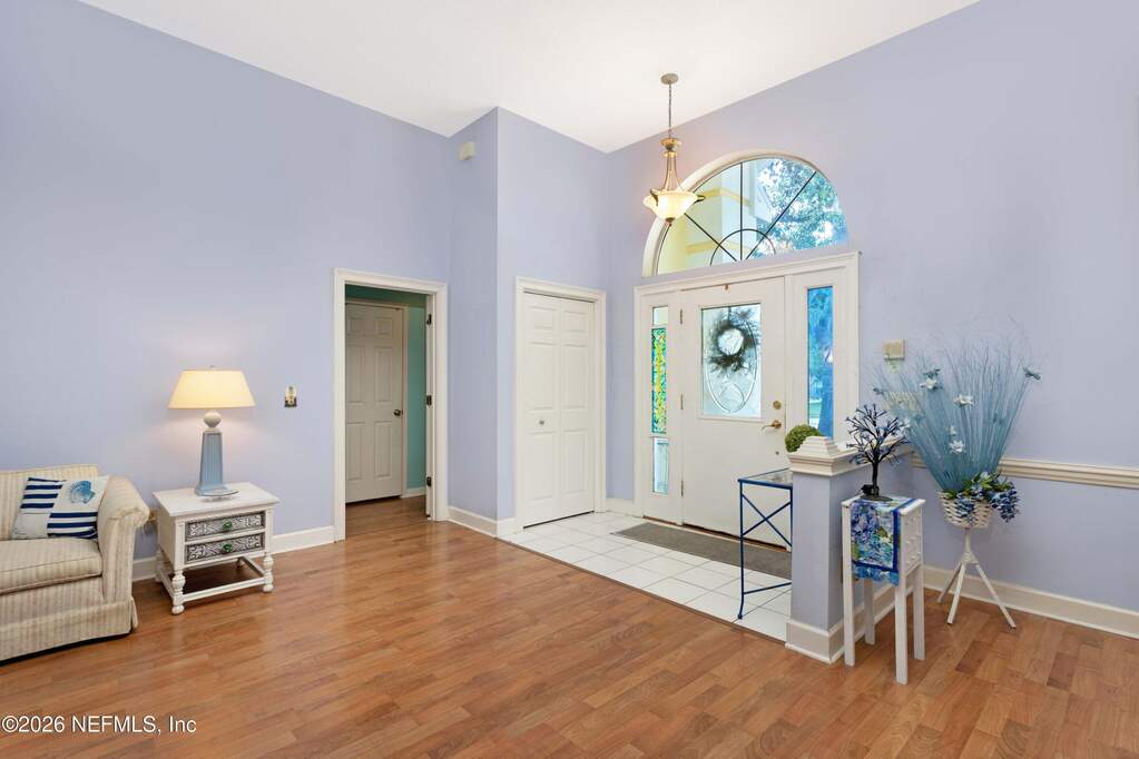 Front entry way.