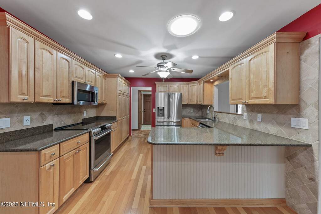 3 Bedroom Single Family Home/House's Image 8
