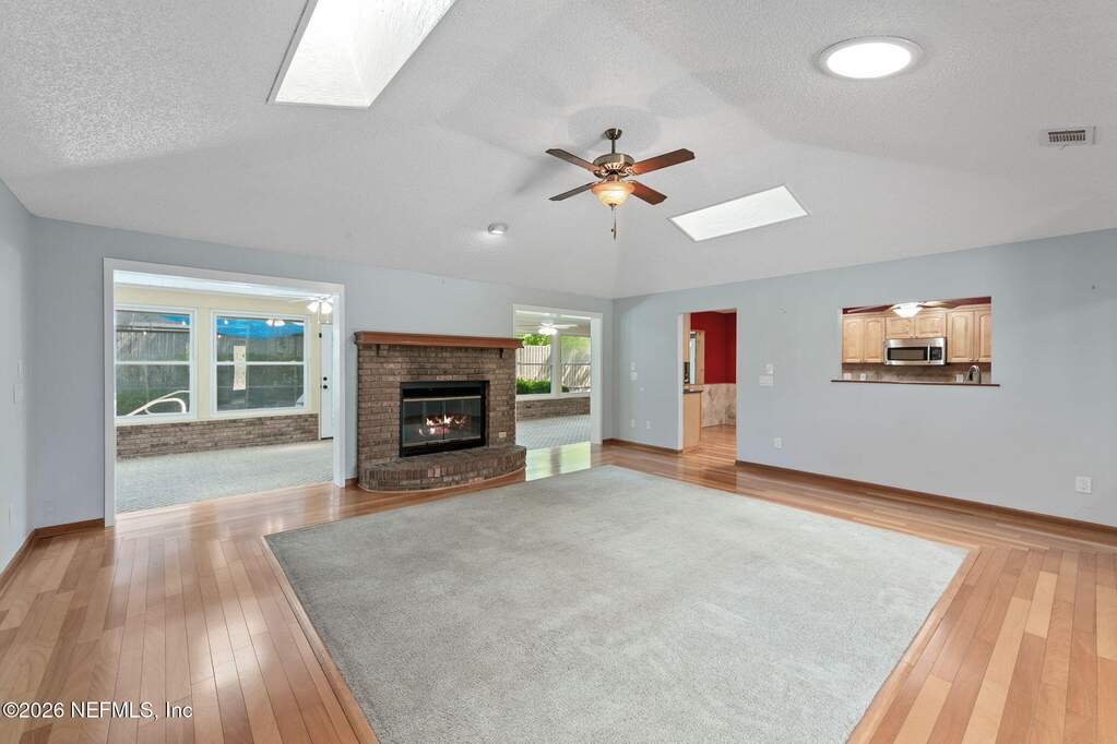 3 Bedroom Single Family Home/House's Image 4