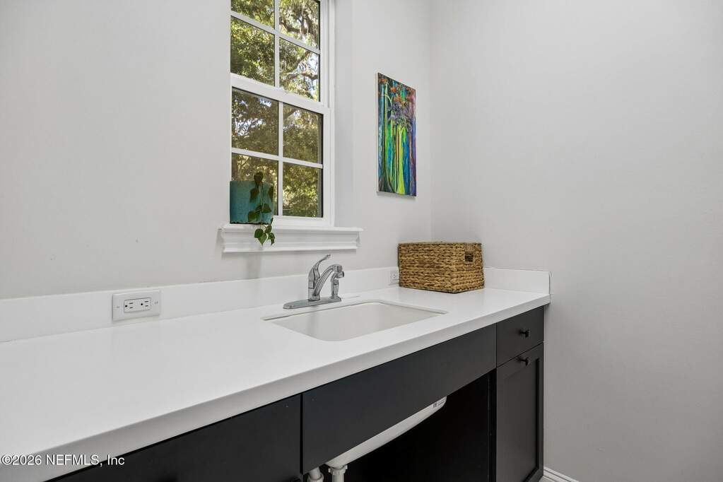 4 Bedroom Single Family Home/House's Image 39