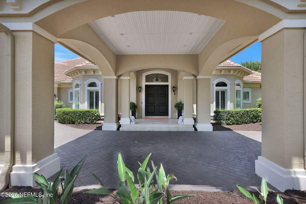 4 Bedroom Single Family Home/House's Image 4