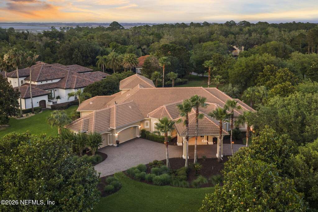 4 Bedroom Single Family Home/House's Image 6