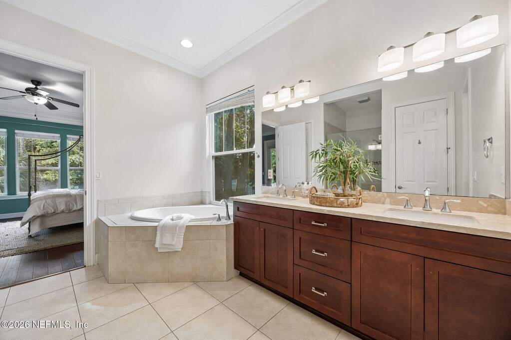 4 Bedroom Single Family Home/House's Image 13