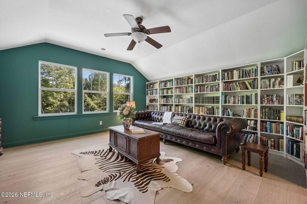 4 Bedroom Single Family Home/House's Image 16
