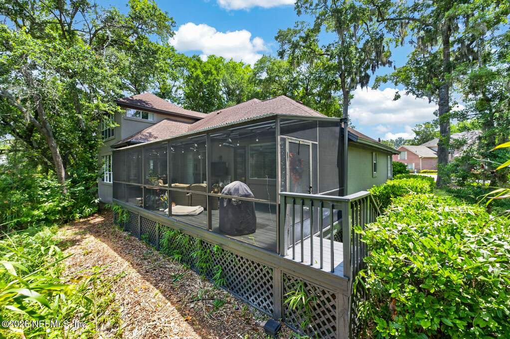 5 Bedroom Single Family Home/House's Image 33