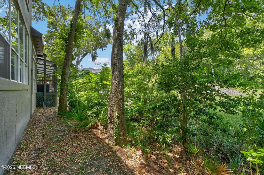 5 Bedroom Single Family Home/House's Image 34