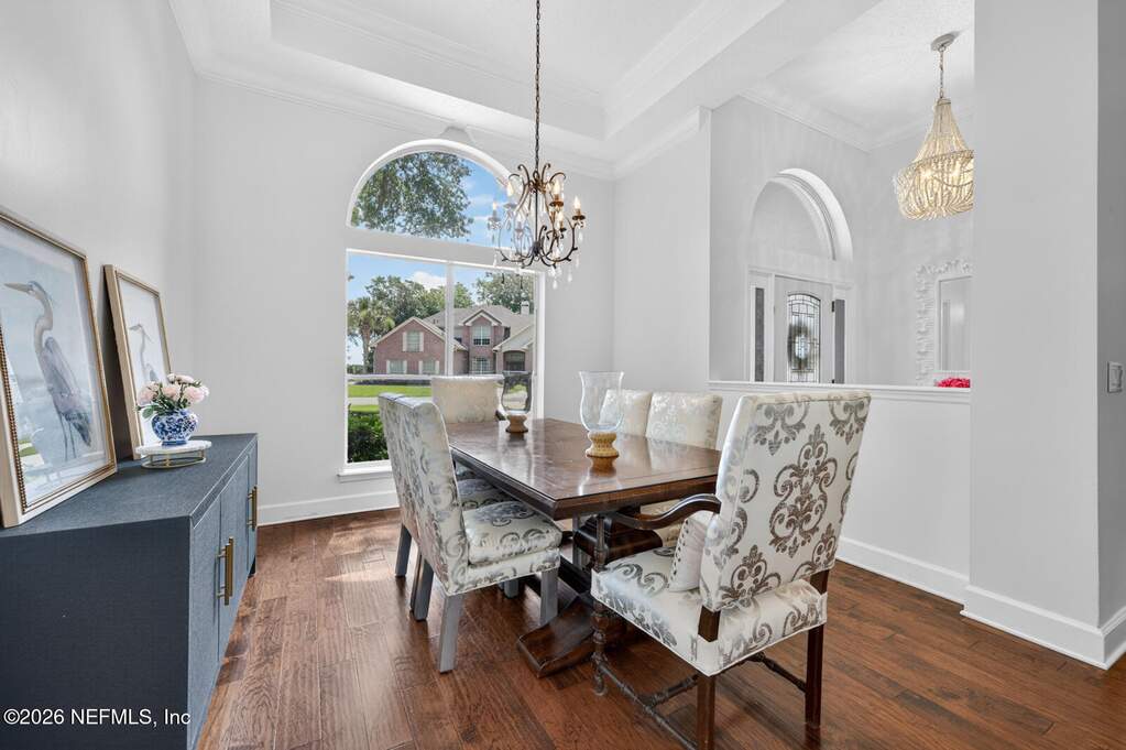 5 Bedroom Single Family Home/House's Image 3