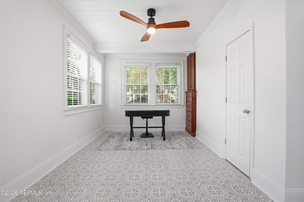 3 Bedroom Single Family Home/House's Image 7