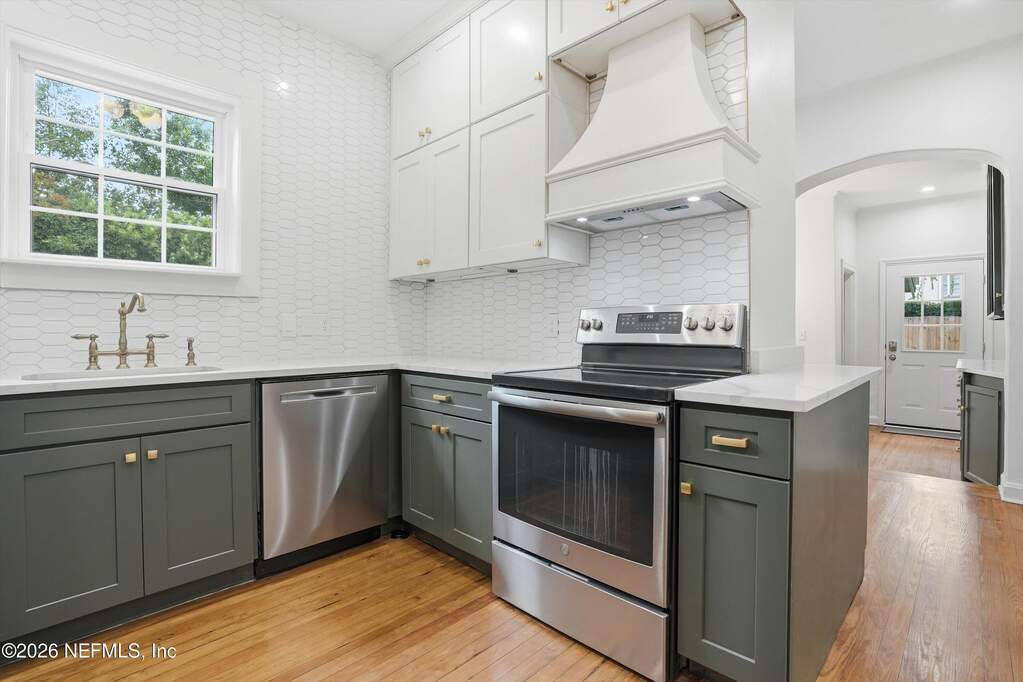 3 Bedroom Single Family Home/House's Image 12