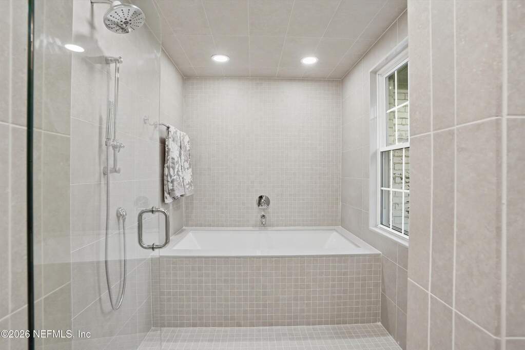 3 Bedroom Single Family Home/House's Image 27