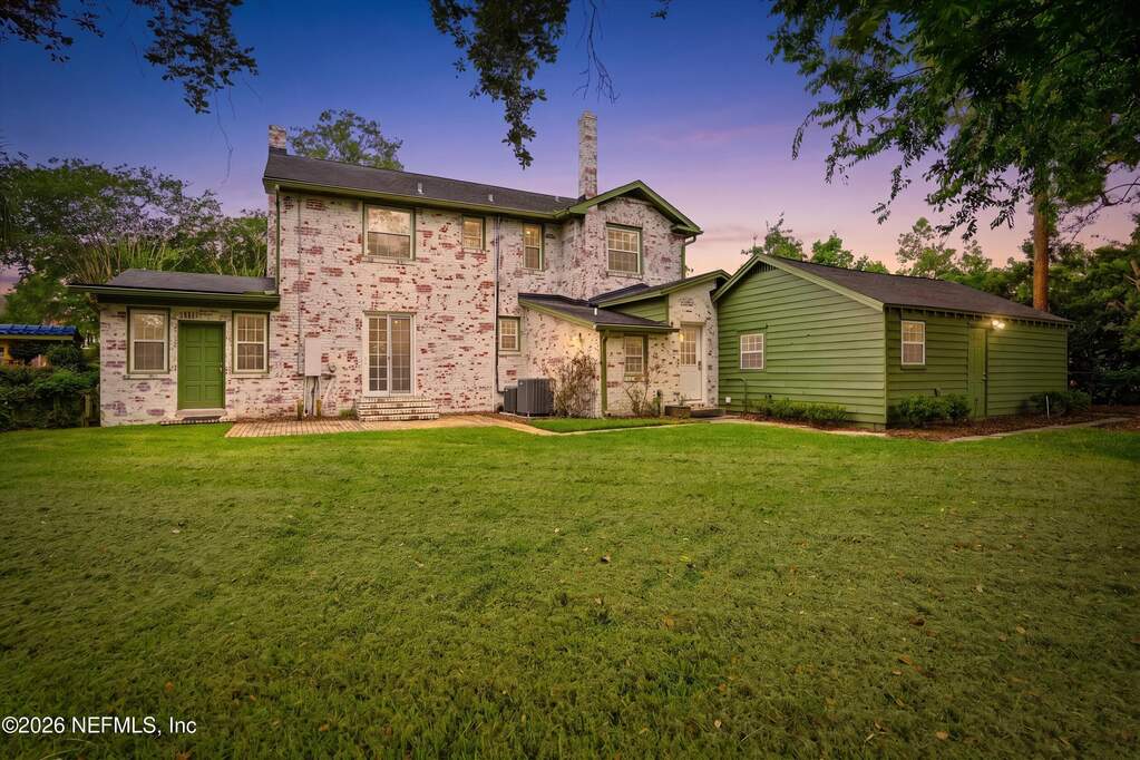3 Bedroom Single Family Home/House's Image 38