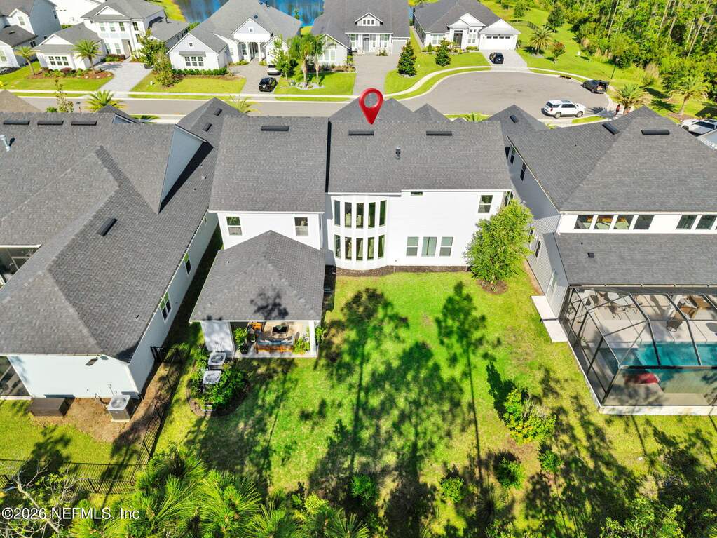 6 Bedroom Single Family Home/House's Image 101