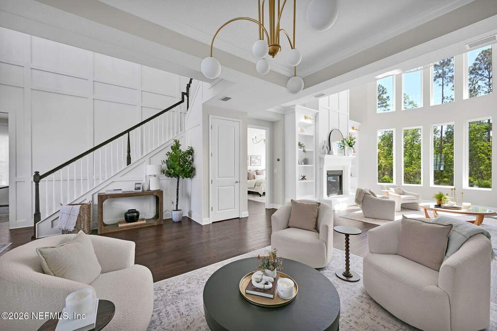 6 Bedroom Single Family Home/House's Image 17