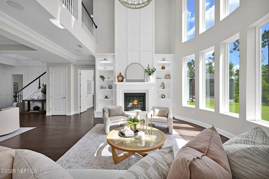 6 Bedroom Single Family Home/House's Image 23