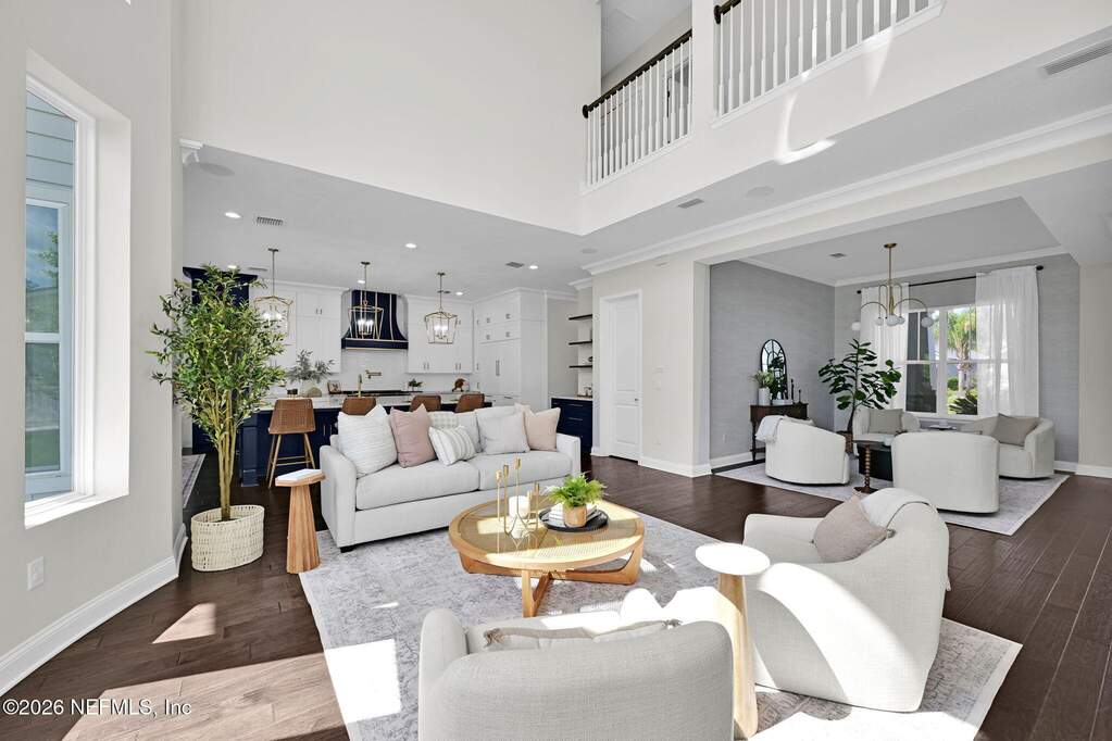 6 Bedroom Single Family Home/House's Image 27