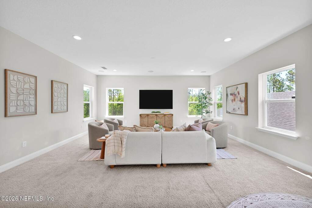 6 Bedroom Single Family Home/House's Image 79