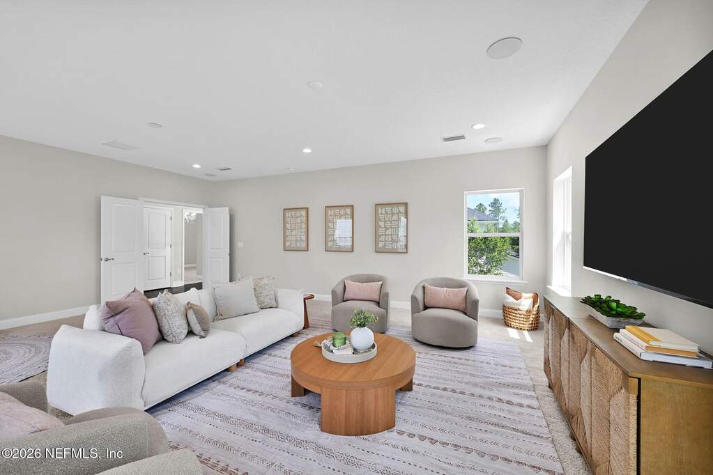 6 Bedroom Single Family Home/House's Image 81