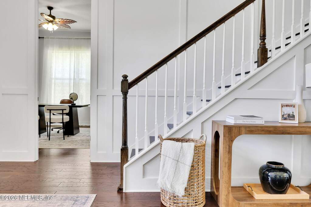 6 Bedroom Single Family Home/House's Image 6
