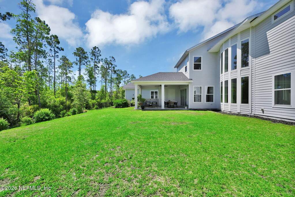 6 Bedroom Single Family Home/House's Image 92