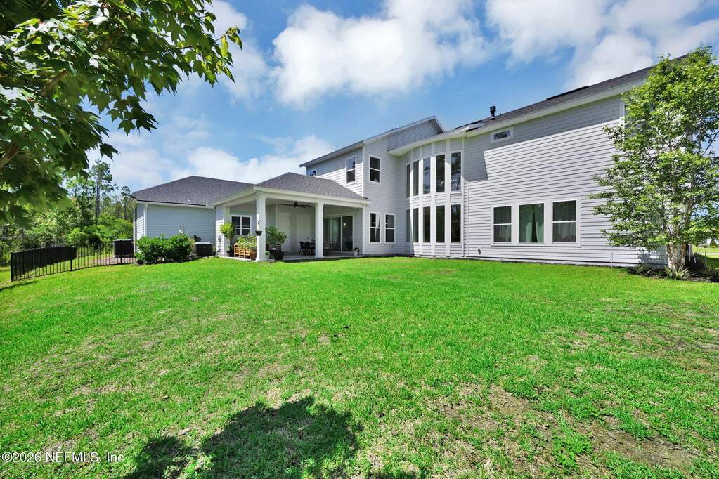 6 Bedroom Single Family Home/House's Image 93
