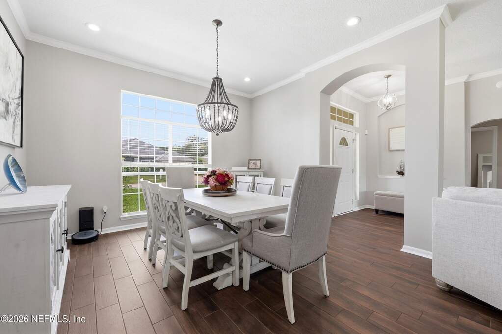 4 Bedroom Single Family Home/House's Image 10