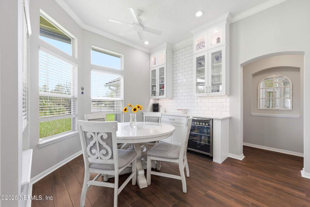 4 Bedroom Single Family Home/House's Image 18