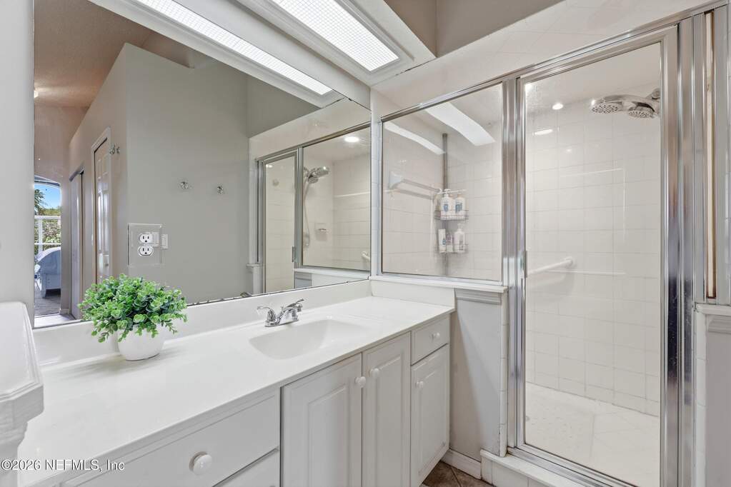 4 Bedroom Single Family Home/House's Image 23