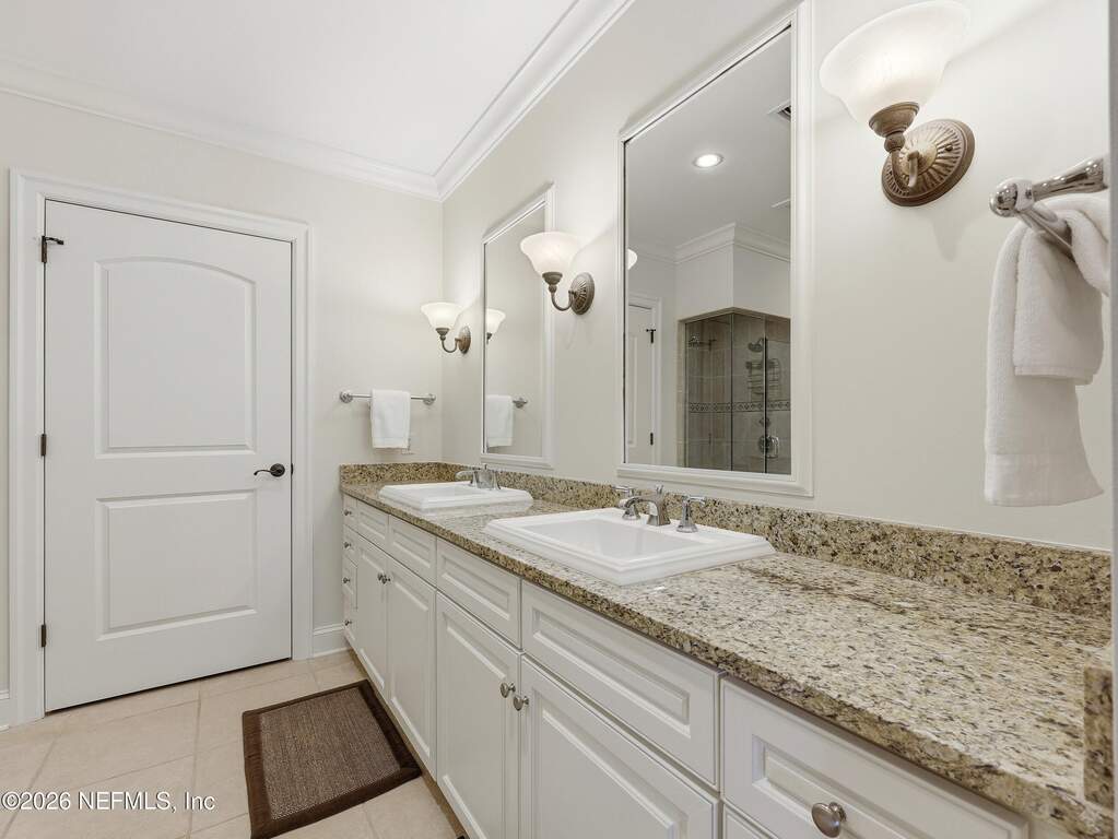 2 Bedroom Apartment/Flat's Image 26
