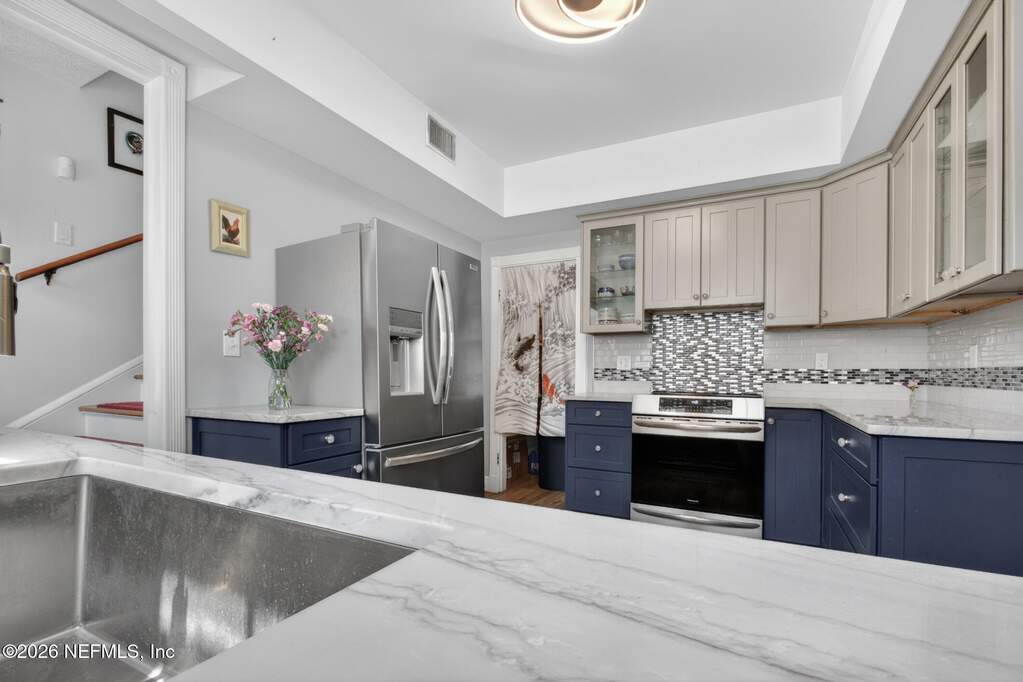 3 Bedroom Single Family Home/House's Image 6