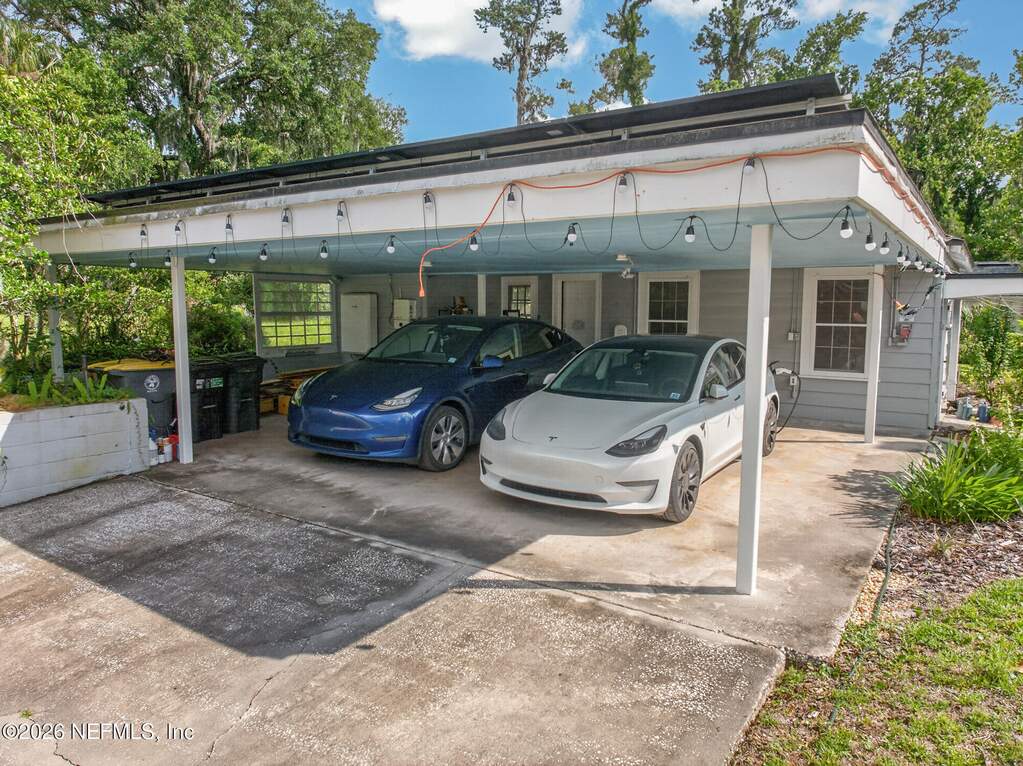 3 Bedroom Single Family Home/House's Image 38