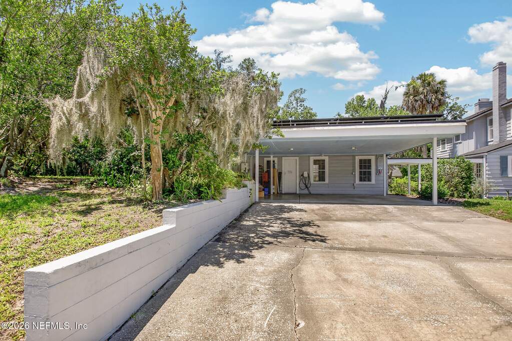 3 Bedroom Single Family Home/House's Image 74
