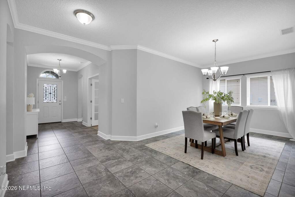 4 Bedroom Single Family Home/House's Image 7